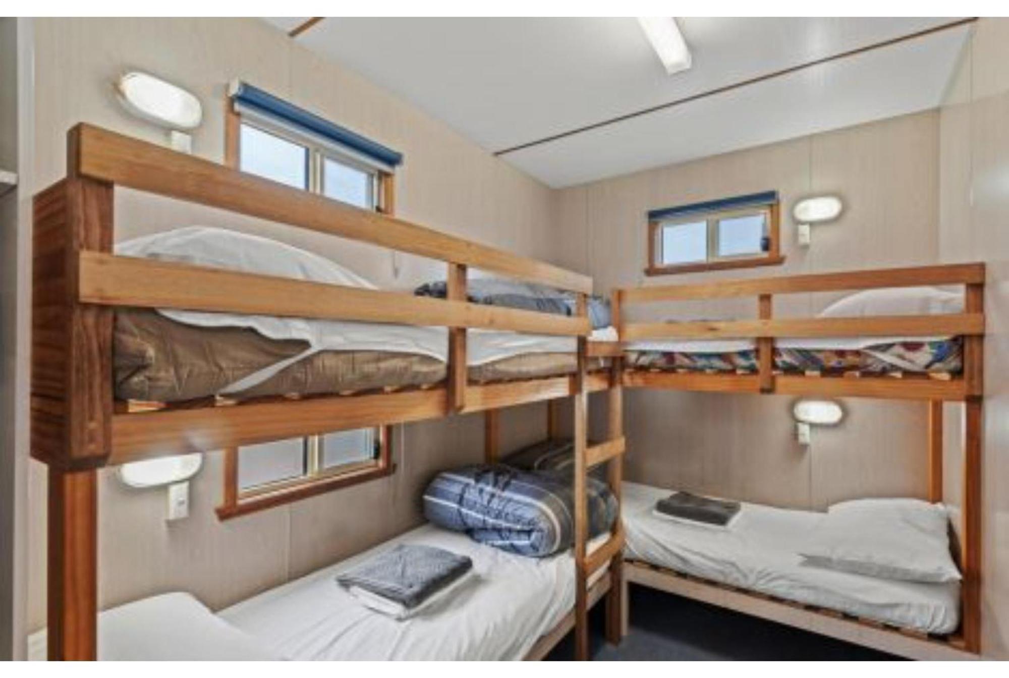 Discovery Parks - Devonport Room photo